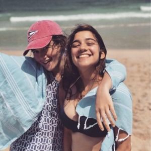 Meet your Posher, Larissa